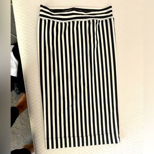 Stripped 3/4 pencil skirt